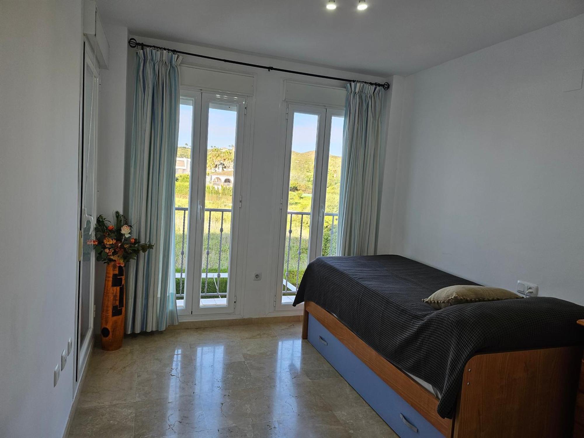 3 Bedrooms With Pool & Parking, Close To Sea And Gibraltar Manilva Exterior foto